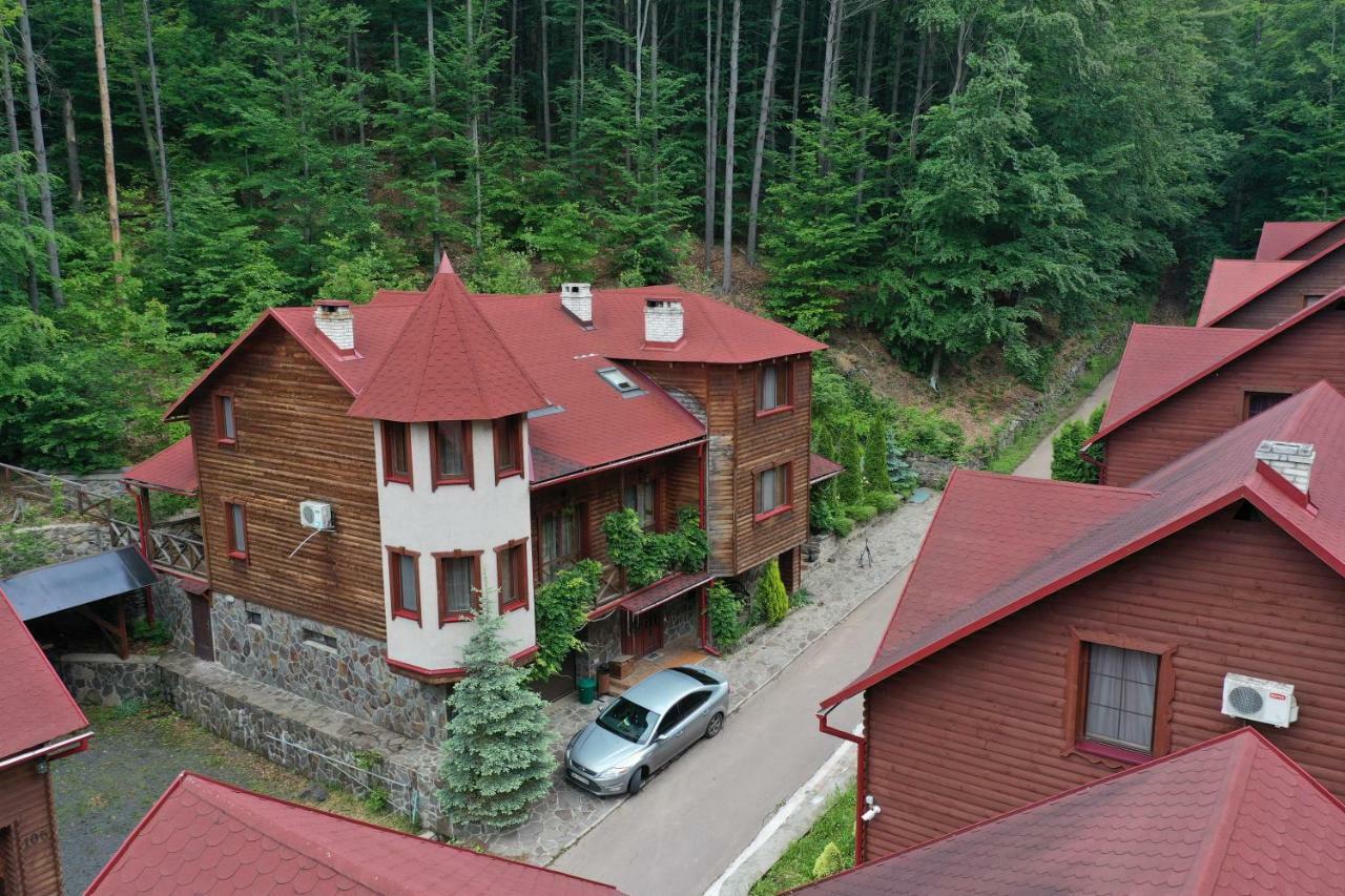 Elf-Cottage Tur'ya Paseka Exterior photo